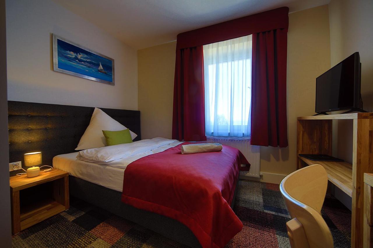 Marina Pallatium Kamien Pomorski Habitación foto